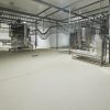 Pavimento industrial de loseta de gres porcelánico antiácido Indugres de Rosa Gres.