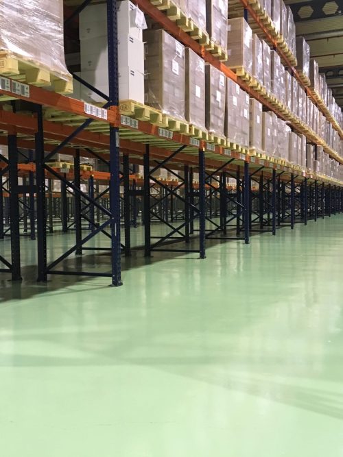 Pavimento de resina para una nave industrial