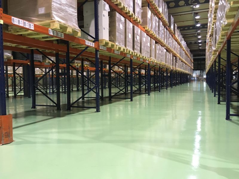 Pavimento de resina para una nave industrial