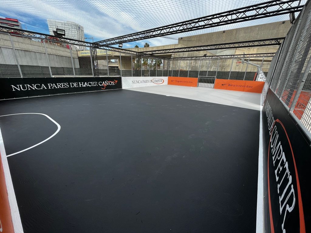Señalización de un pavimento deportivo para una zona de entrenamiento