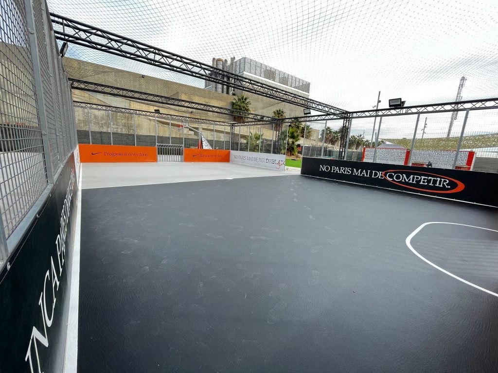Señalización de un pavimento deportivo para una zona de entrenamiento